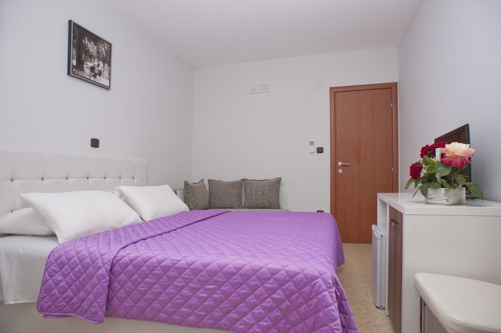 Apartments Gold Будва Екстер'єр фото