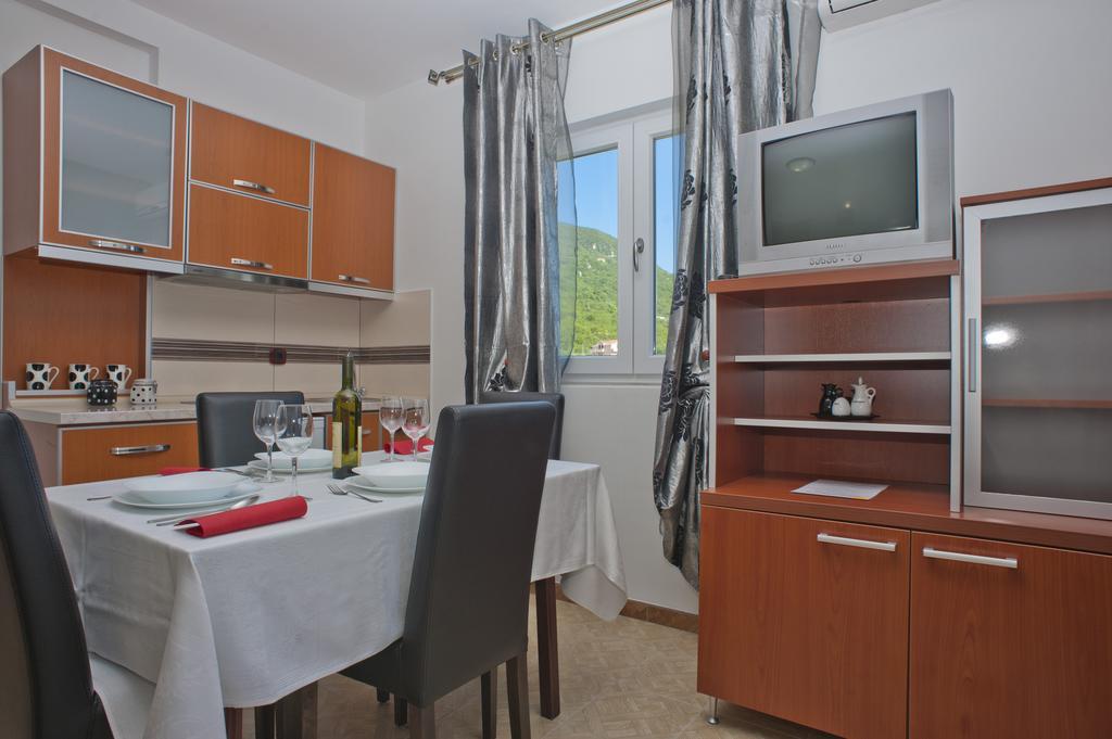 Apartments Gold Будва Екстер'єр фото