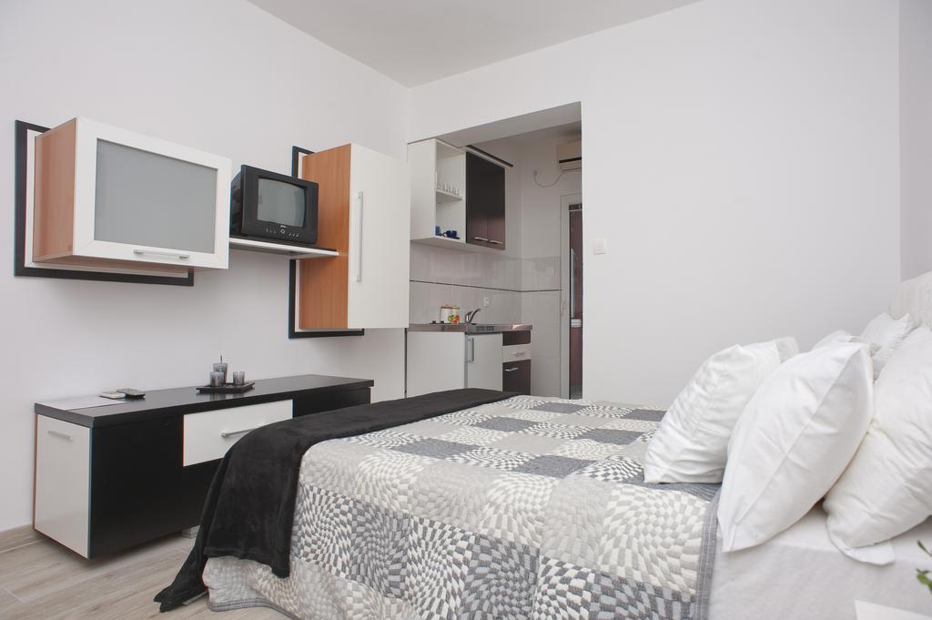 Apartments Gold Будва Екстер'єр фото